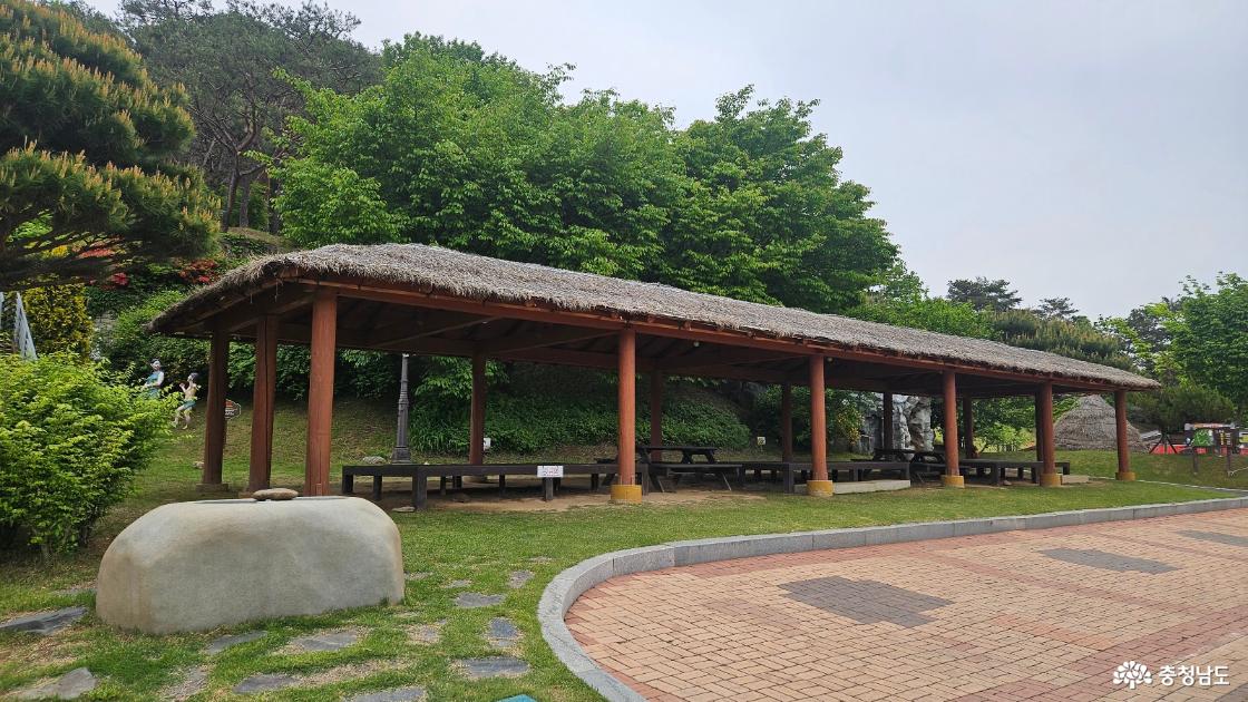 구석기와 현재가 만나는 시간 여행