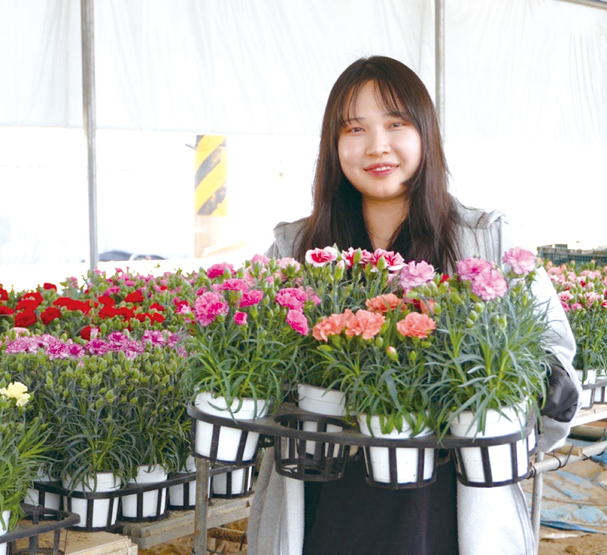 “꽃으로 다시 찾은 웃음, 함께 나누고 싶어”