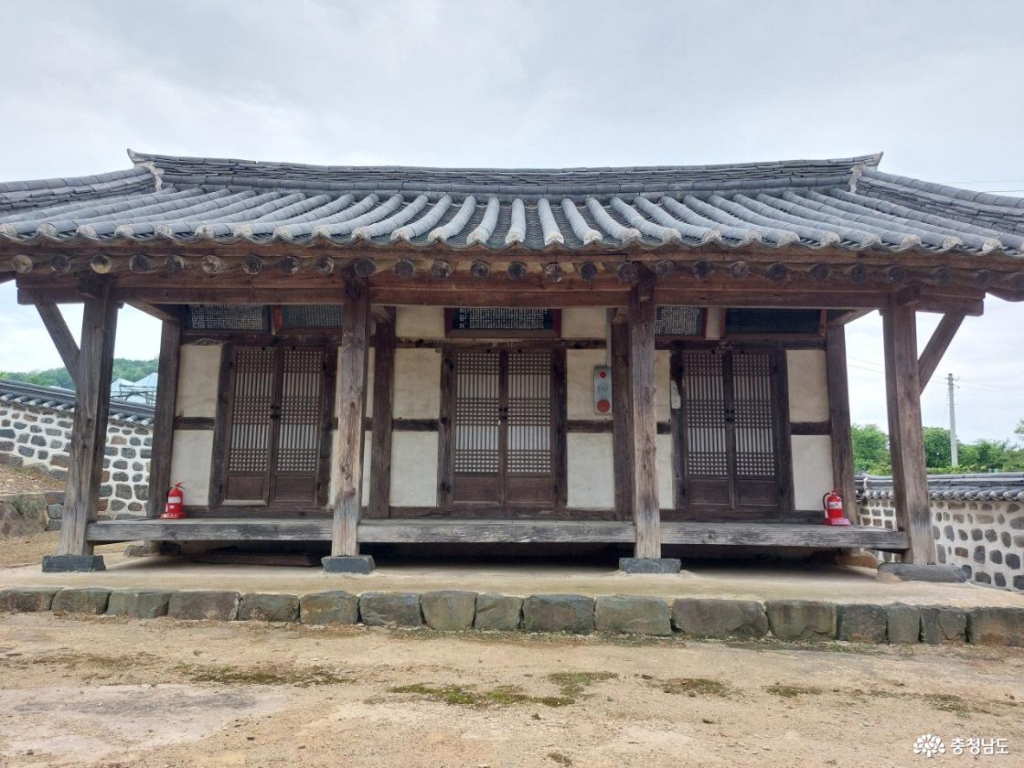 동재