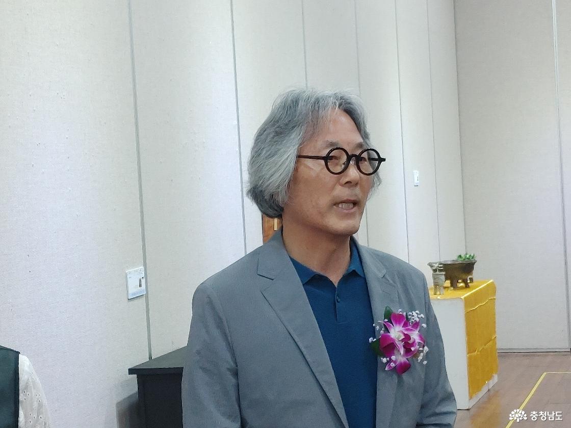 축사를 하는 이정일 금산예총 회장