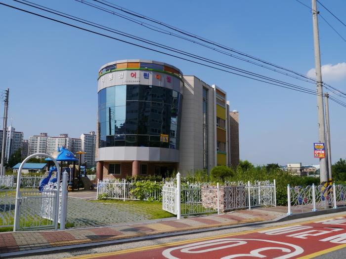 [기획] 충남의 우수 건축물 5 - 아산 '대통령 어린이집'
