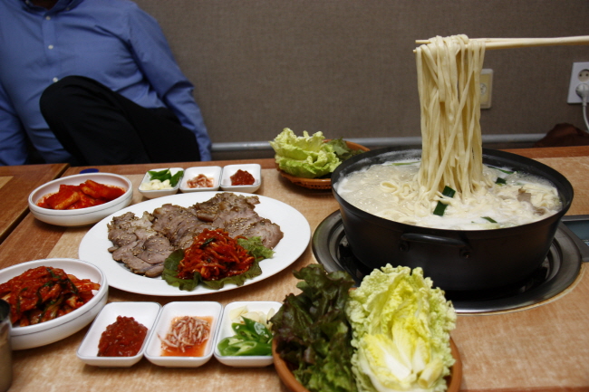 밀밭손칼국수 이미지