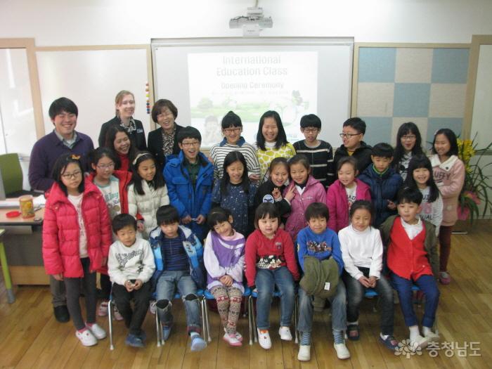 의당초등학교는 6일 국제교육반 개강식을 가졌다.