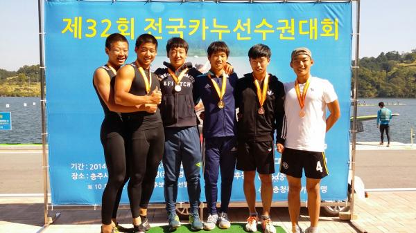  C2-500m에서 은메달을 따낸 서령중 박철민,오해성 선수(사진 왼쪽부터)    