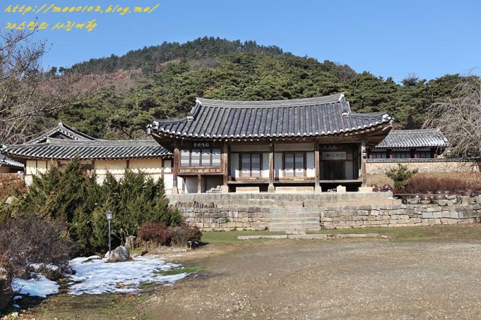 조선시대 양반가옥, 논산 명재고택의 설경을 만나다 사진