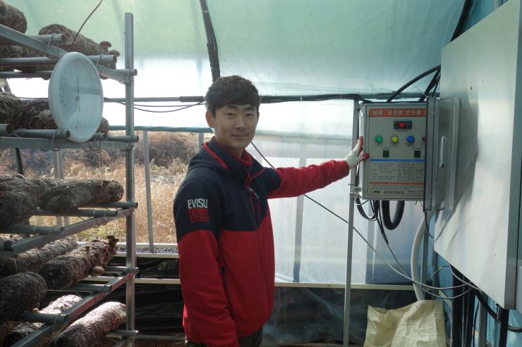 ICT 융복합 스마트 기술 도입한 4-H 청년농업인 사진