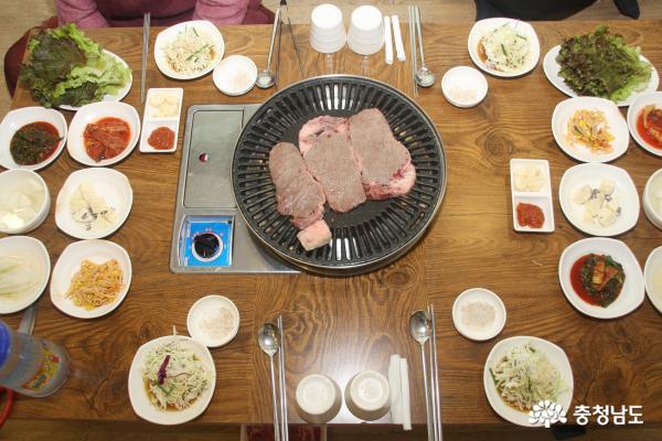 "홍성한우, 싸고 맛있게 드시려면 용봉산으로” 사진