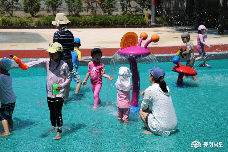 아이들놀기딱좋은곰나루어린이수영장 4