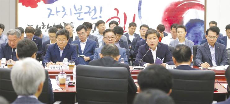 ‘충남판 제2국무회의’ 제도화 결실…지방분권 이슈 선점