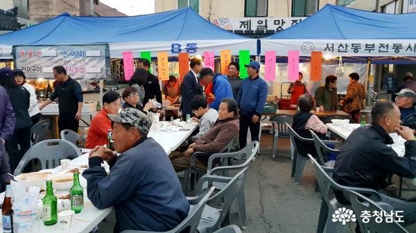 전통시장서 열리는 축제, 상인도 주민도 즐거워
