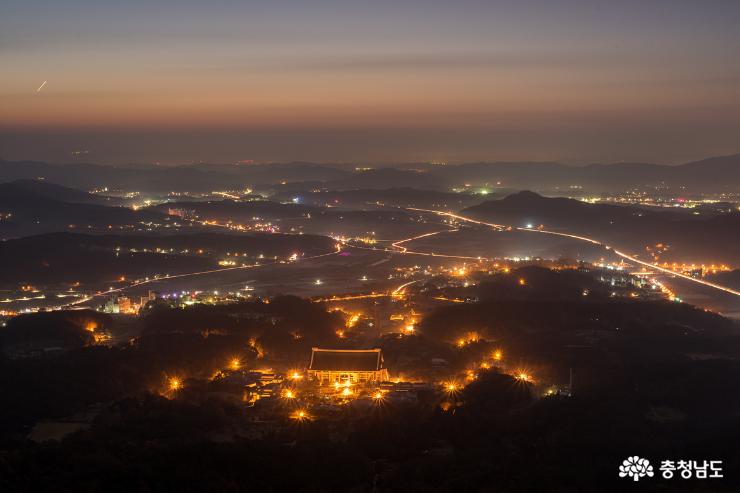 천안 흑성산에서 만난 늦가을의 일출 사진