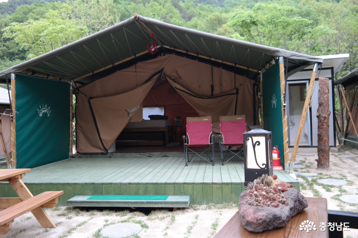 계룡산 글램핌 텐트