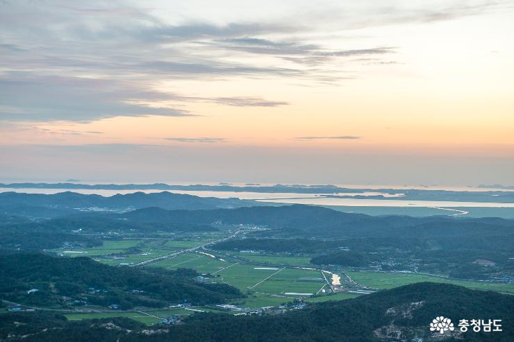 쉽게 올라 멋진 풍경 볼 수 있는 홍성 백월산 사진