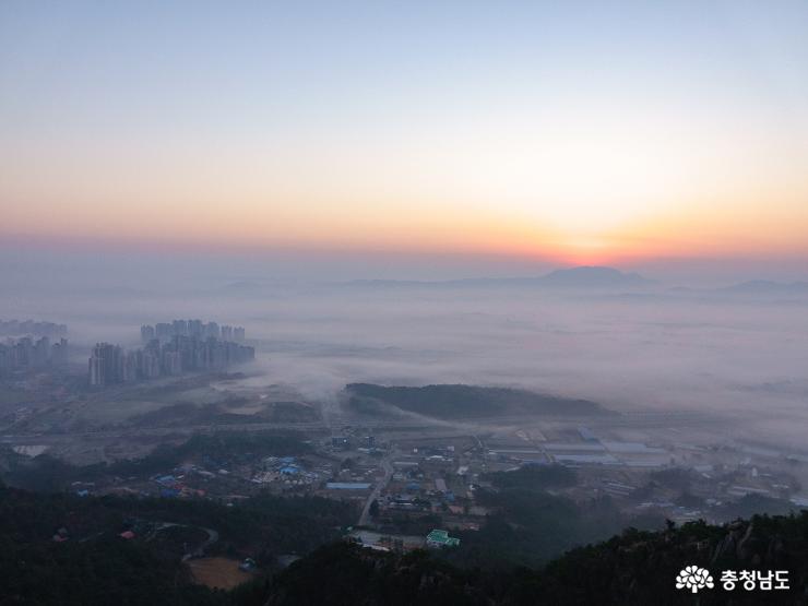 홍성 용봉산의 아침