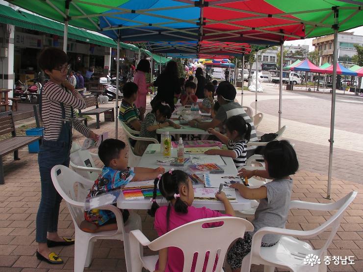 2014년 공주산성시장 문화공원에서 상인회 주최로 열린 어린이 그림대회