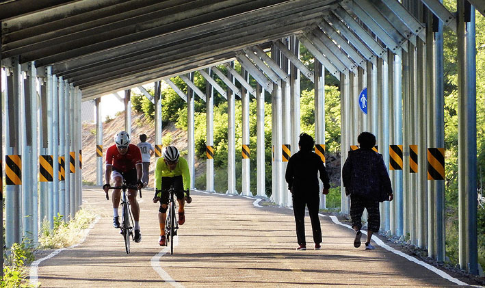 새로운 아산의 명물 '폐철도 이용한 자전거도로'