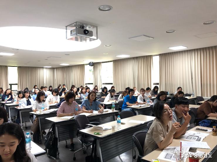 한글 교육부터 기초학력 충실히 다진다 1