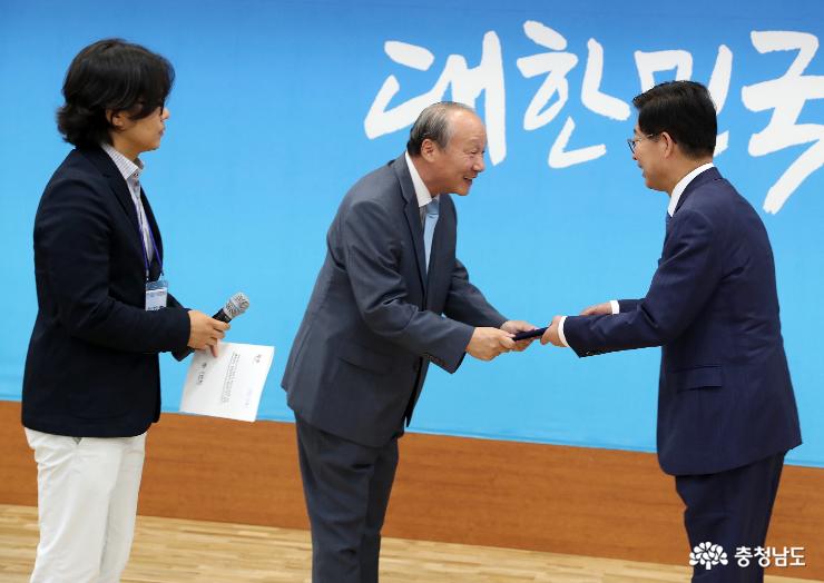 공공건축 실현, 민간전문가와