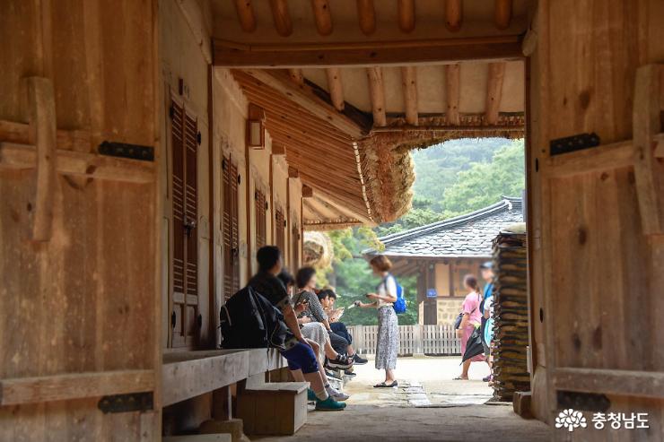 충청남도역사문화연구원, 명사와 함께하는 내포역사문화투어 6