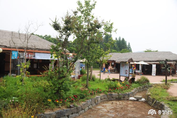 소박한 풍경들이 가득한 외암민속마을 저잣거리 사진