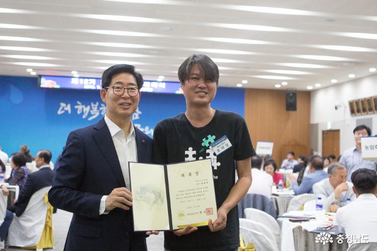 주권자인 도민의 눈높이에서 도정을 평가 사진