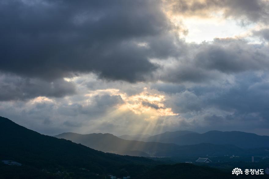 천안 취암산의 초가을 아침 사진