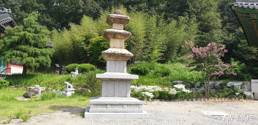 삼층석탑