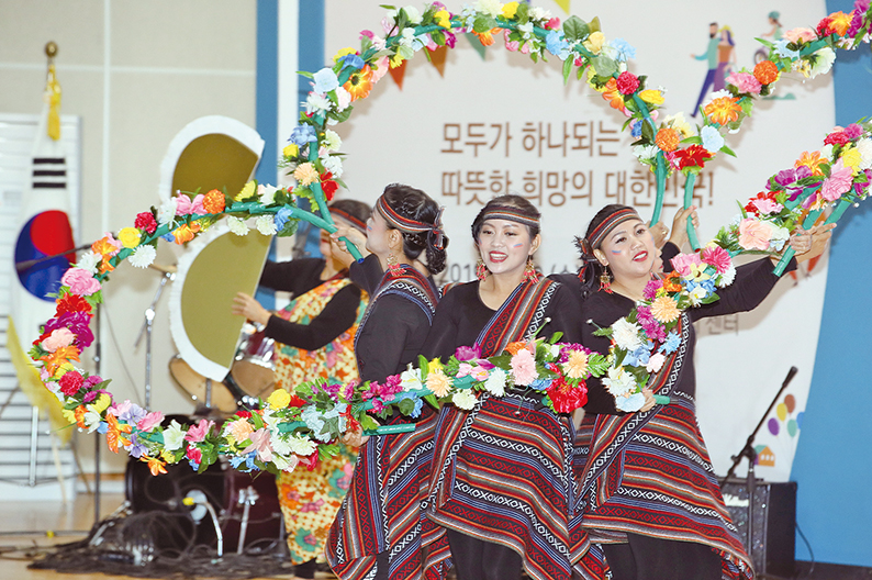 도정뉴스 - “우리도 당당한 충남 대표랍니다” - 충청남도 “우리도 당당한 충남 대표랍니다”