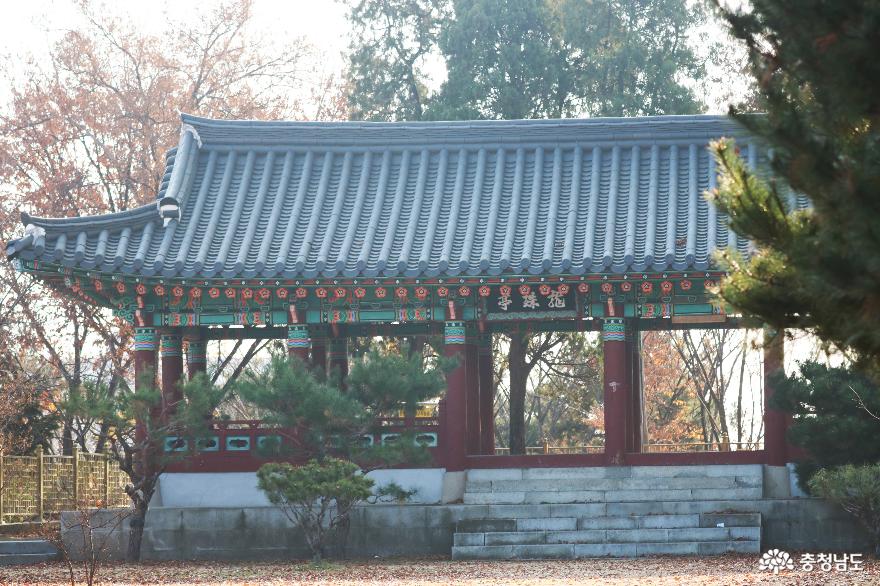 역사적으로 유래깊은 천안 남산공원을 거닐다 사진