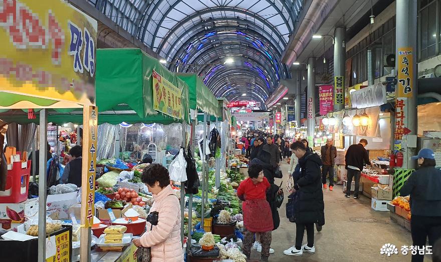 고소하고 아련한 군것질의 추억 '천안중앙시장' 1