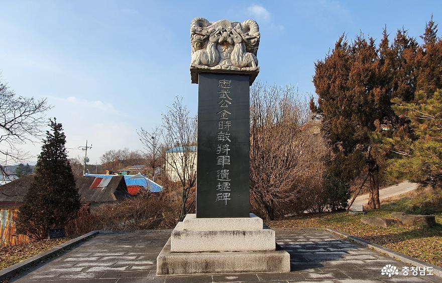 임진왜란 3대 대첩인 진주대첩의 영웅 충무공 김시민장군 유허비.
