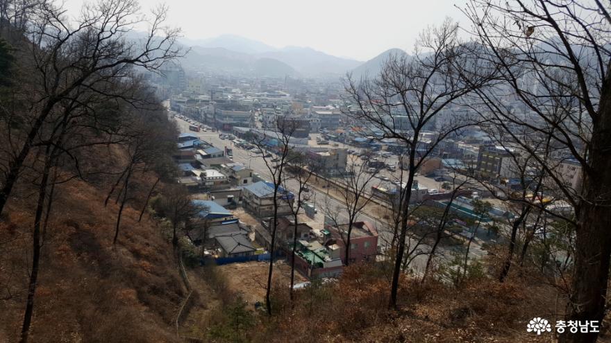 2017년 3월 공산성에서 내려다본 성 밑 마을