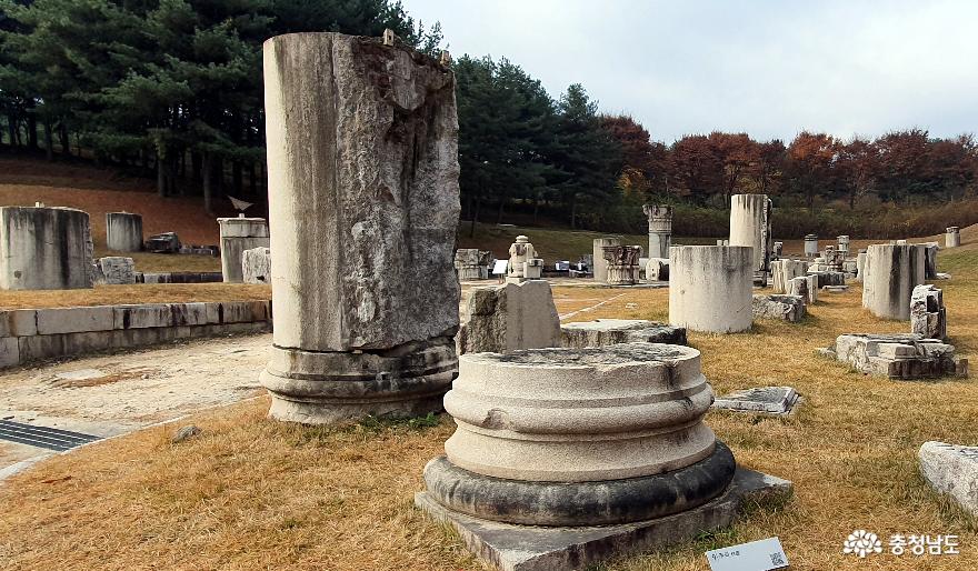 독립기념관 조선총독부 철거부재 전시공원. 조선총독부 주좌 및 원기둥