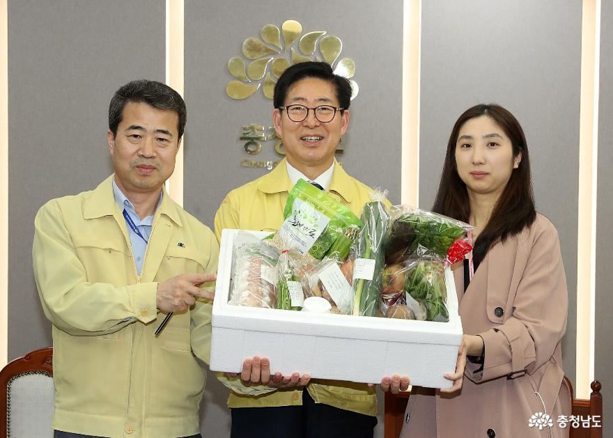 ‘친환경농업육성, 저출산 극복’…임산부 꾸러미 지원 사진