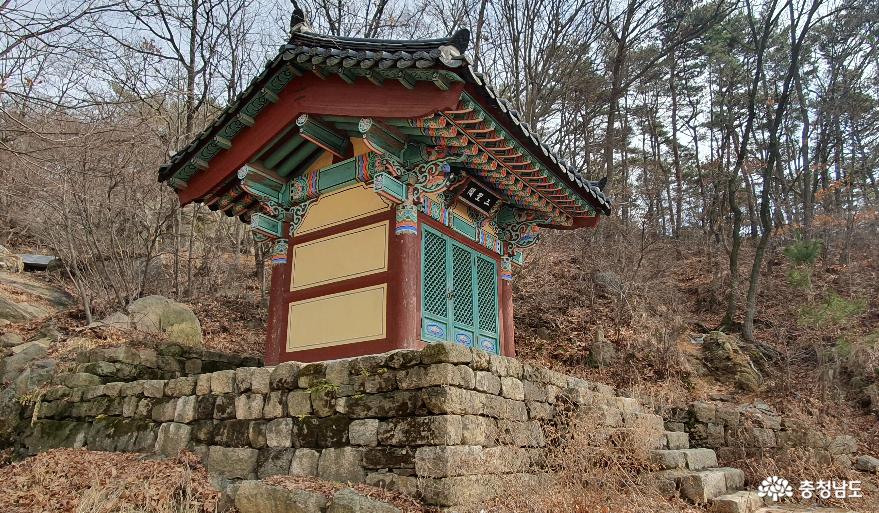 백화산 태을암 산성각.