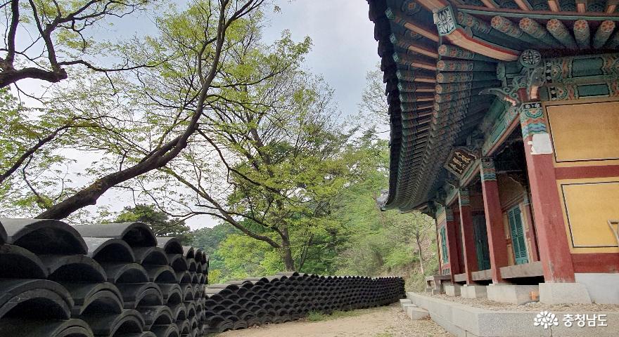 천안 성불사 숙묵당 전경.