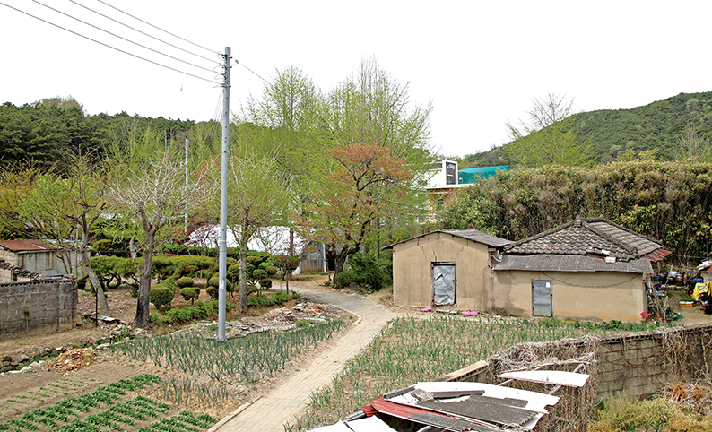 홍성군 갈산면 상촌리 일원 옛 호명학교 터