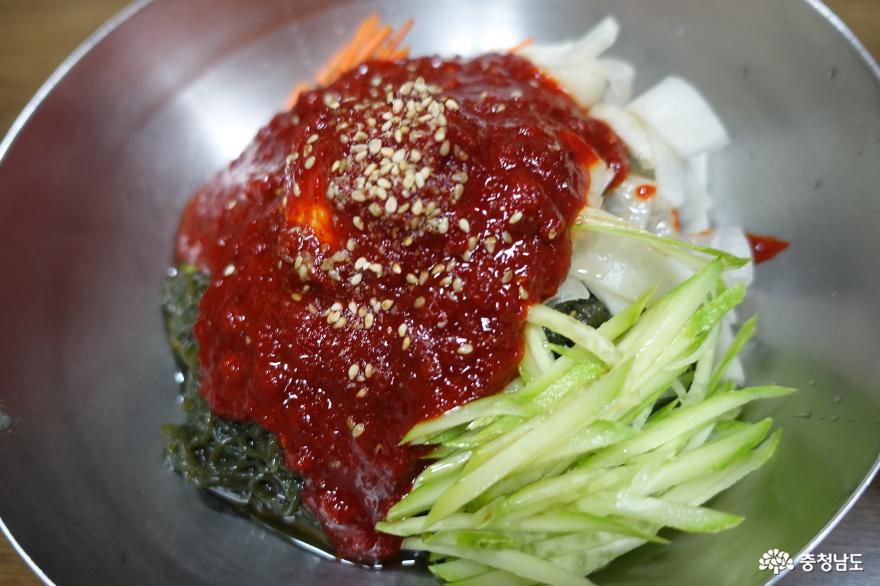 착한가격업소 한가네 손칼국수 곰취비빔냉면 4