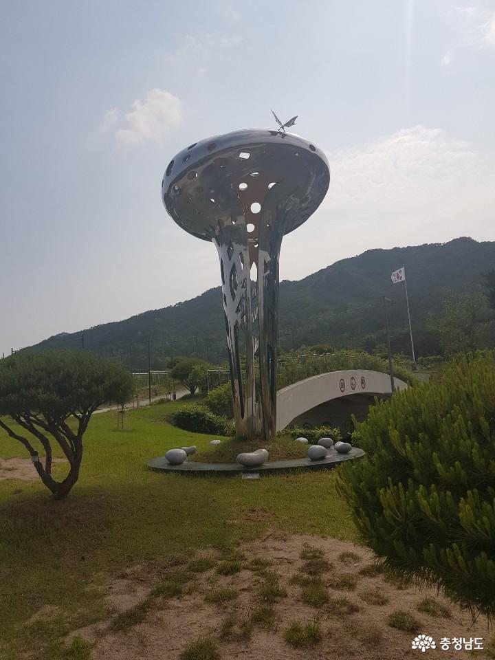 역사를생각하게되는홍성홍예공원 3