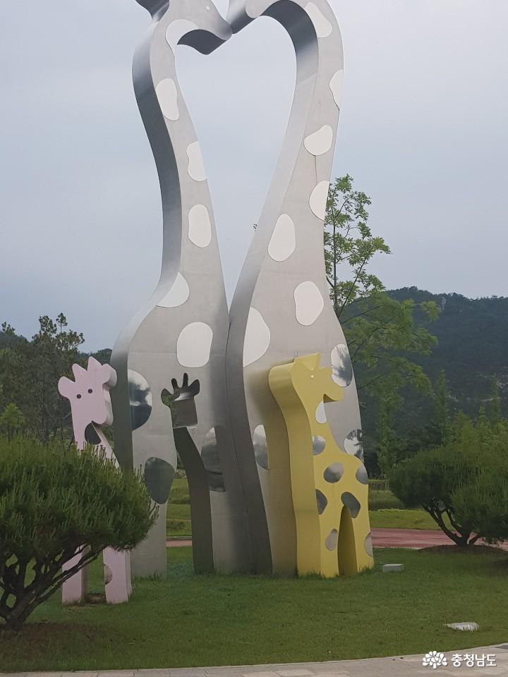 역사를생각하게되는홍성홍예공원 19