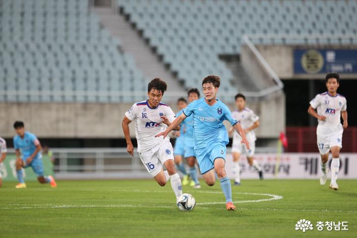 천안시축구단, ‘막판 통한의 2실점’ 극복 못하고 홈에서 첫 패배