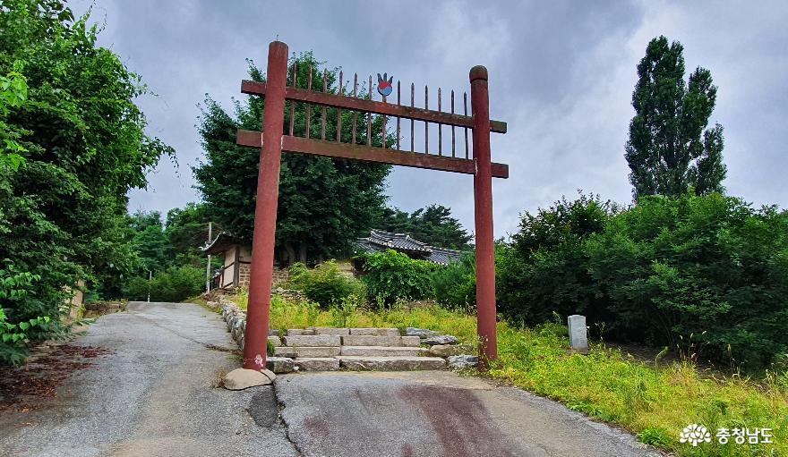 아산향교 홍살문.