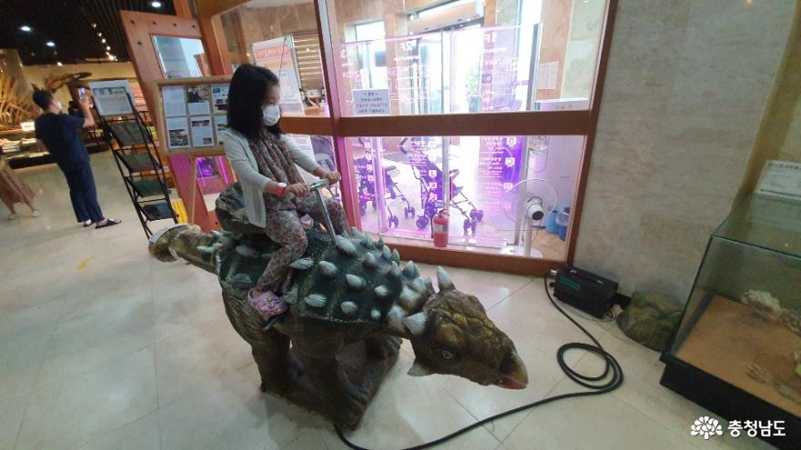 아이가 좋아하는 공룡전시관 '안면도 쥬라기박물관' 사진
