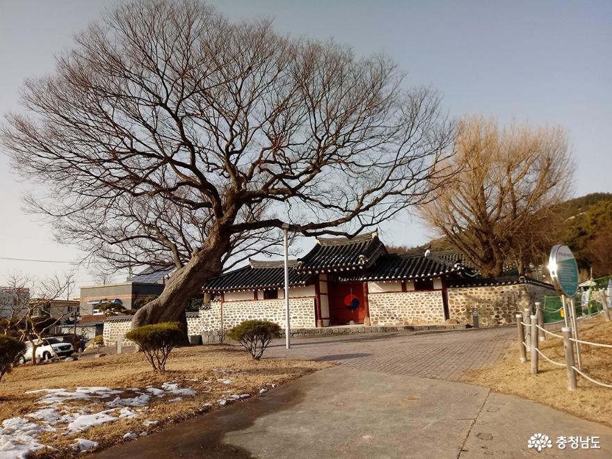 조선시대 태안현 관아의 모습, 안에 목애당이 있다.
