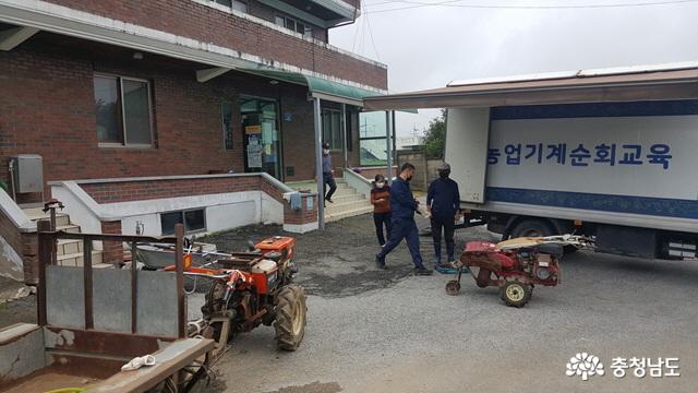 아산시농업기술센터, 농업기계 마을순회수리 및 교육 본격 추진 사진