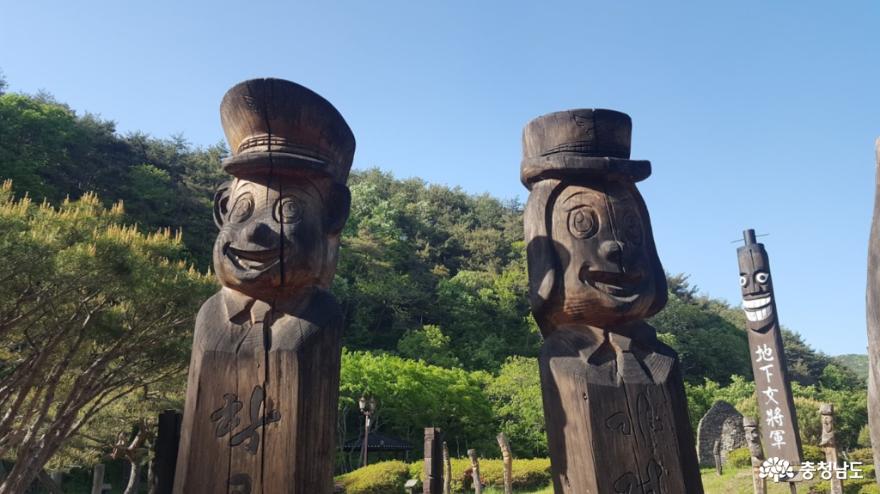 충남넷 모바일 삶이란 무엇일까, 질문하게 합니다.