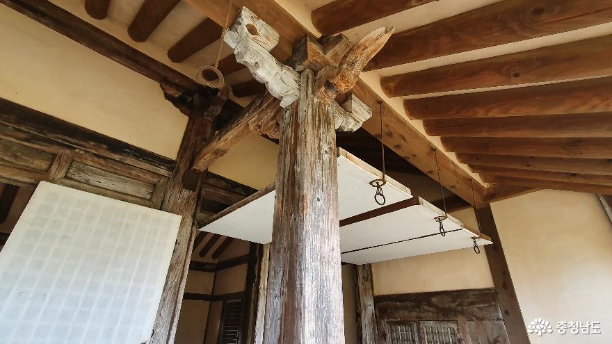 살림집으로 국내에서 가장 오래된 맹씨고택. 고려의 건축 양식이 남아있다.