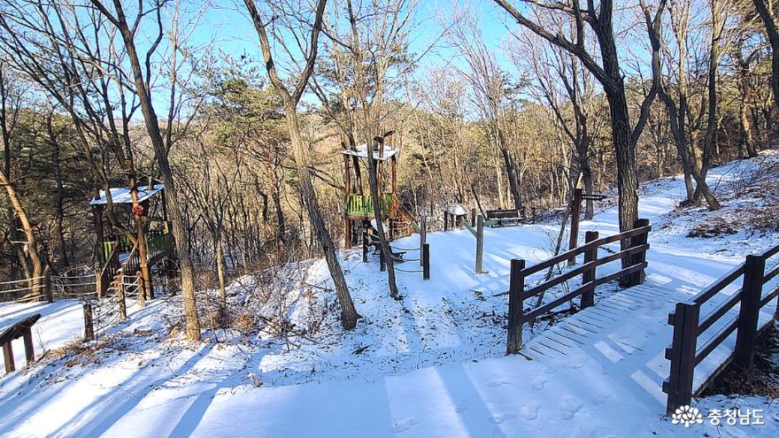 영인산 자연휴양림에서 겨울 산책 즐기기 사진