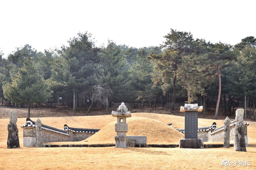 김한신과 화순옹주가 함께 묻힌 묘소
