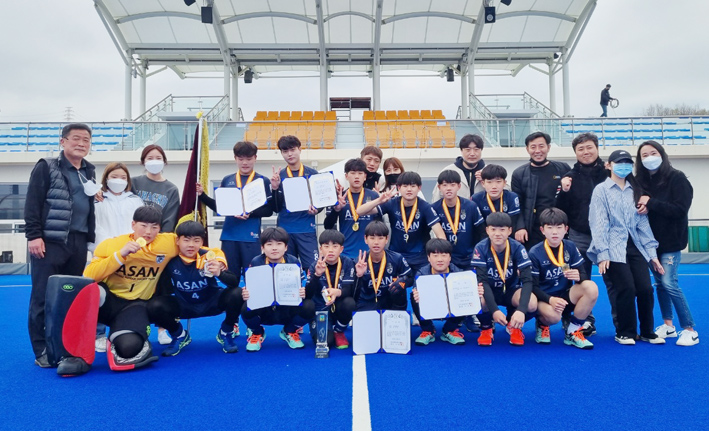  2022 전국춘계남녀하카대회 남자중등부 우승을 차지한 아산중학교 하킴팀 